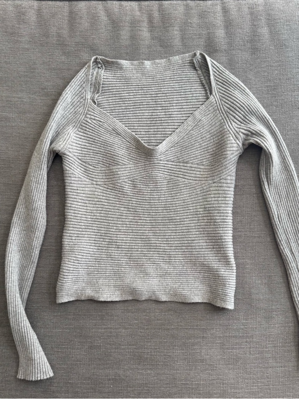 Women's Ribbed V-Neck Light Gray long sleeve